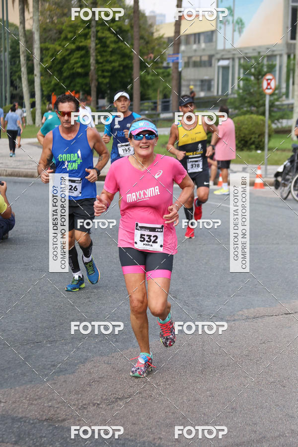 Buy your photos of the eventMeia Maratona Internacional de Curitiba 2018 on Fotop