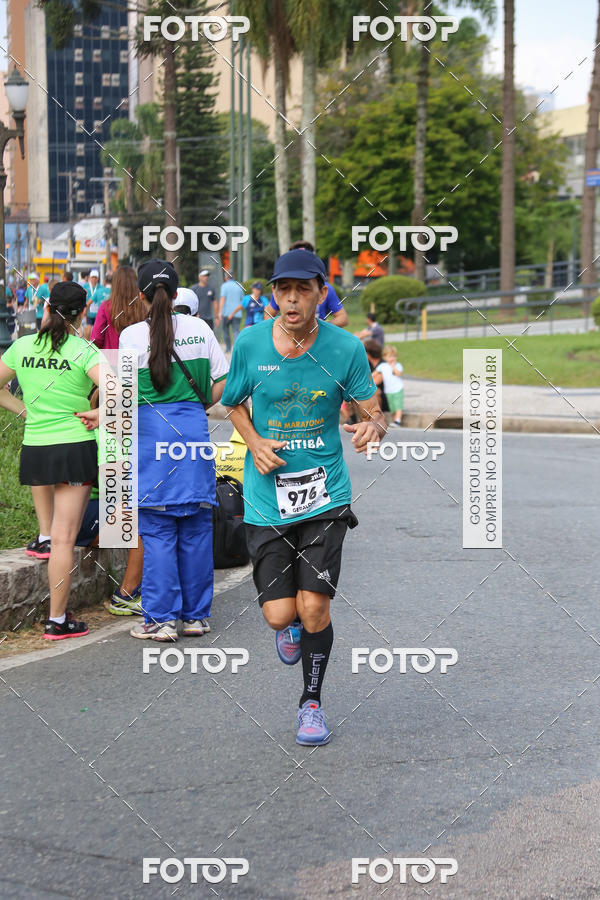 Buy your photos of the eventMeia Maratona Internacional de Curitiba 2018 on Fotop