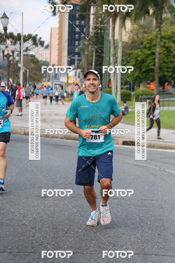 Buy your photos of the eventMeia Maratona Internacional de Curitiba 2018 on Fotop