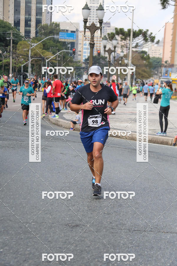 Buy your photos of the eventMeia Maratona Internacional de Curitiba 2018 on Fotop