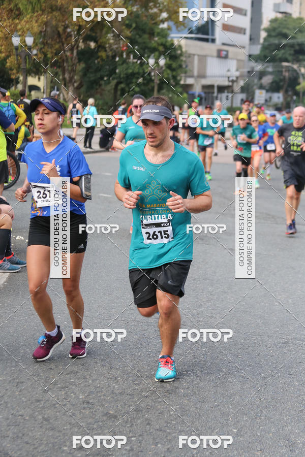 Buy your photos of the eventMeia Maratona Internacional de Curitiba 2018 on Fotop