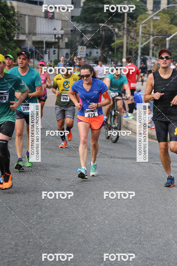 Buy your photos of the eventMeia Maratona Internacional de Curitiba 2018 on Fotop