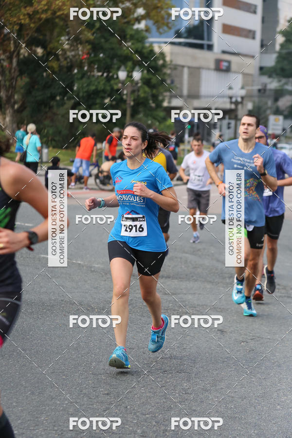 Buy your photos of the eventMeia Maratona Internacional de Curitiba 2018 on Fotop