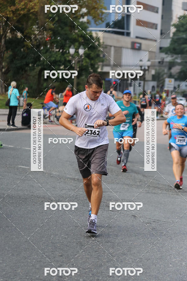Buy your photos of the eventMeia Maratona Internacional de Curitiba 2018 on Fotop
