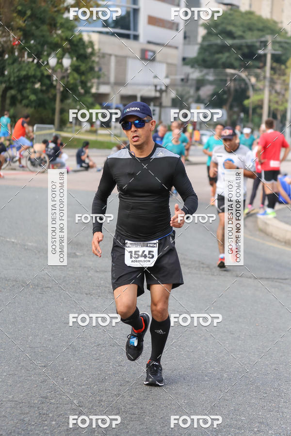 Buy your photos of the eventMeia Maratona Internacional de Curitiba 2018 on Fotop