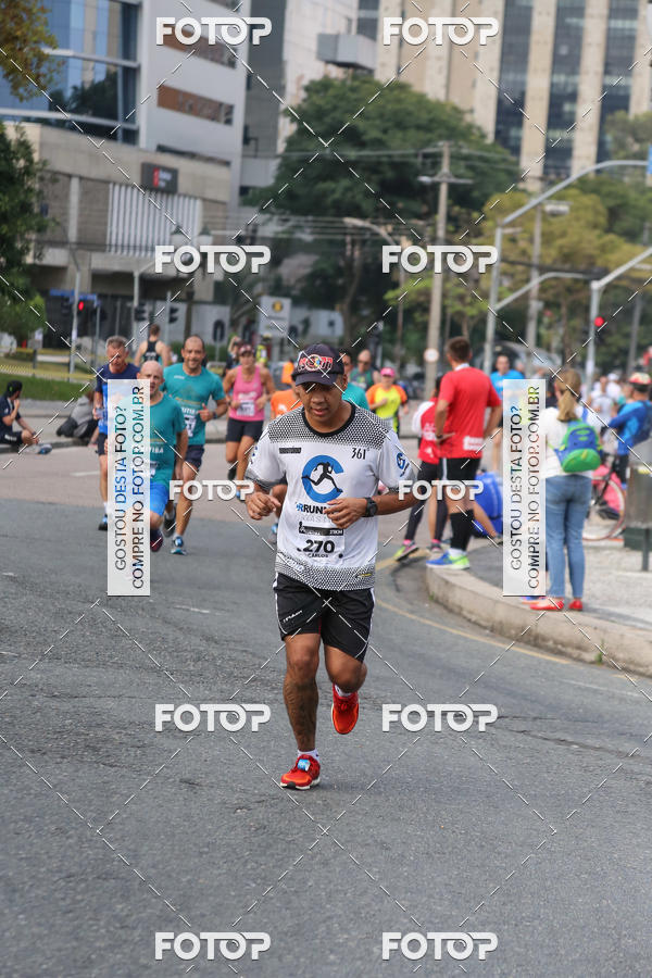 Buy your photos of the eventMeia Maratona Internacional de Curitiba 2018 on Fotop