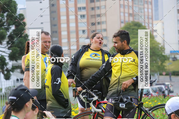 Buy your photos of the eventMeia Maratona Internacional de Curitiba 2018 on Fotop