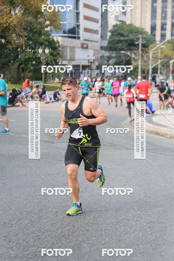 Buy your photos of the eventMeia Maratona Internacional de Curitiba 2018 on Fotop