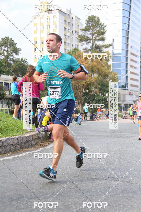 Buy your photos of the eventMeia Maratona Internacional de Curitiba 2018 on Fotop