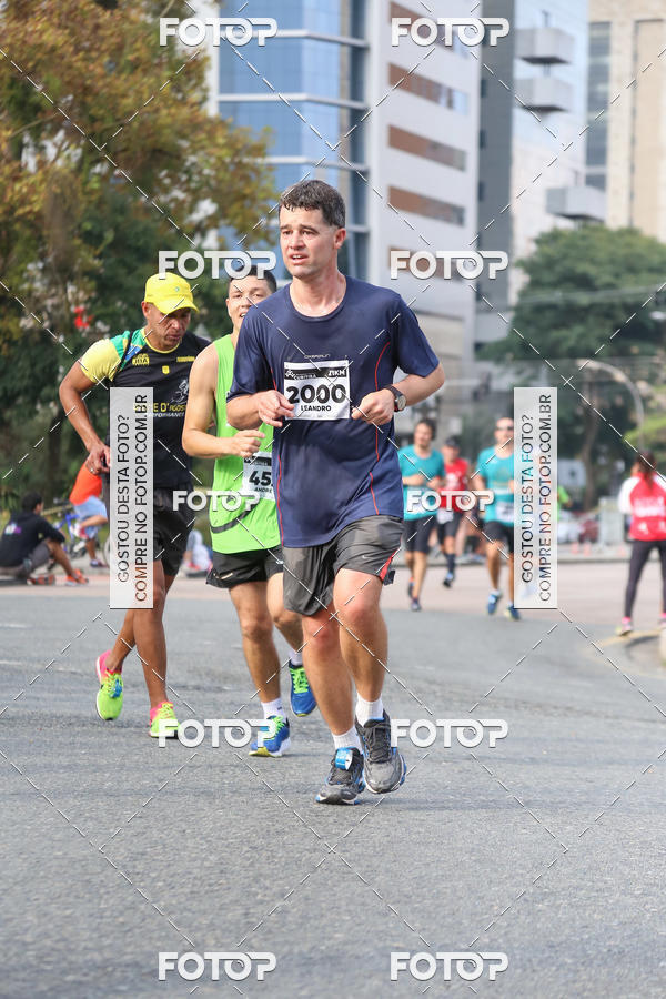 Buy your photos of the eventMeia Maratona Internacional de Curitiba 2018 on Fotop