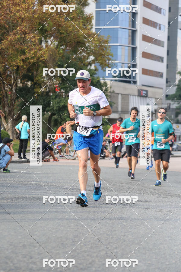 Buy your photos of the eventMeia Maratona Internacional de Curitiba 2018 on Fotop