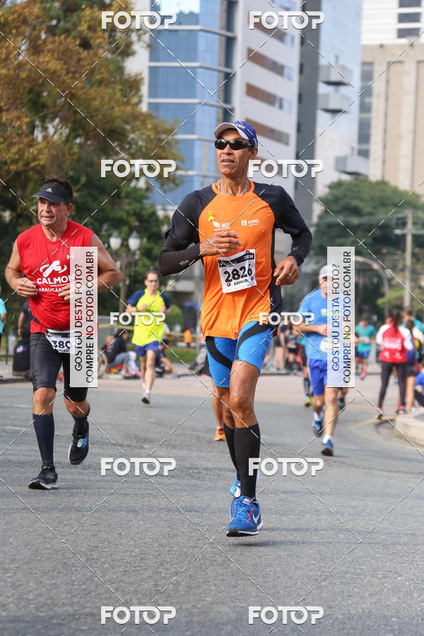 Buy your photos of the eventMeia Maratona Internacional de Curitiba 2018 on Fotop