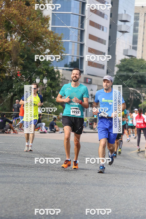 Buy your photos of the eventMeia Maratona Internacional de Curitiba 2018 on Fotop