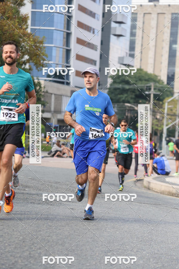 Buy your photos of the eventMeia Maratona Internacional de Curitiba 2018 on Fotop