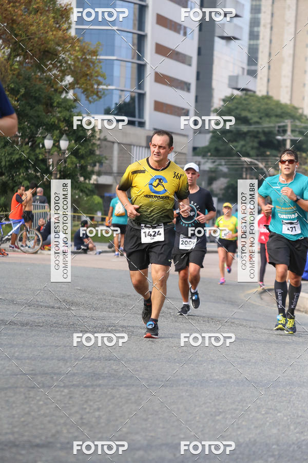 Buy your photos of the eventMeia Maratona Internacional de Curitiba 2018 on Fotop