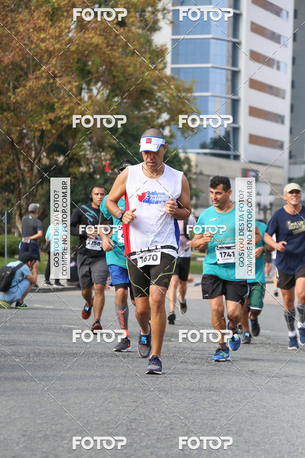 Buy your photos of the eventMeia Maratona Internacional de Curitiba 2018 on Fotop