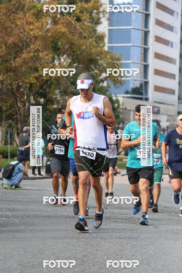 Buy your photos of the eventMeia Maratona Internacional de Curitiba 2018 on Fotop