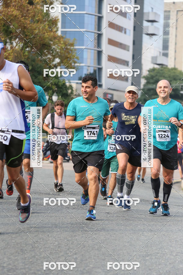 Buy your photos of the eventMeia Maratona Internacional de Curitiba 2018 on Fotop