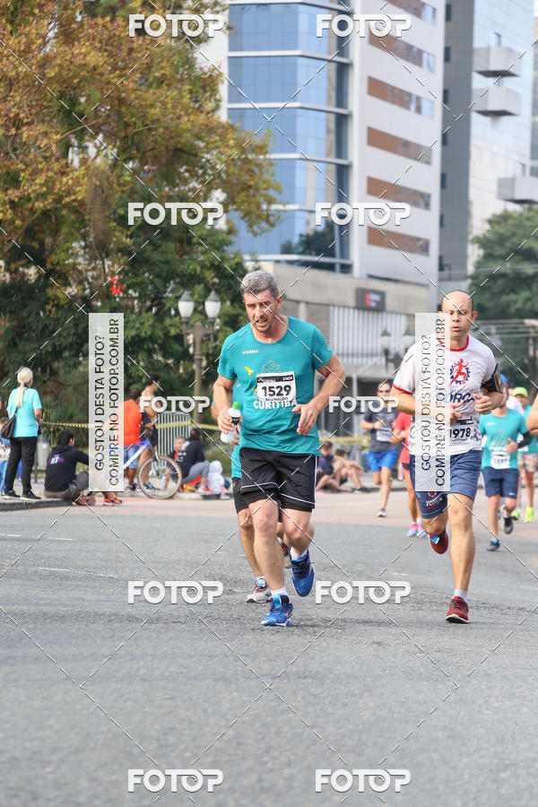 Buy your photos of the eventMeia Maratona Internacional de Curitiba 2018 on Fotop