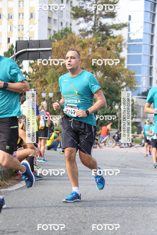Buy your photos of the eventMeia Maratona Internacional de Curitiba 2018 on Fotop