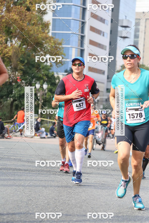 Buy your photos of the eventMeia Maratona Internacional de Curitiba 2018 on Fotop