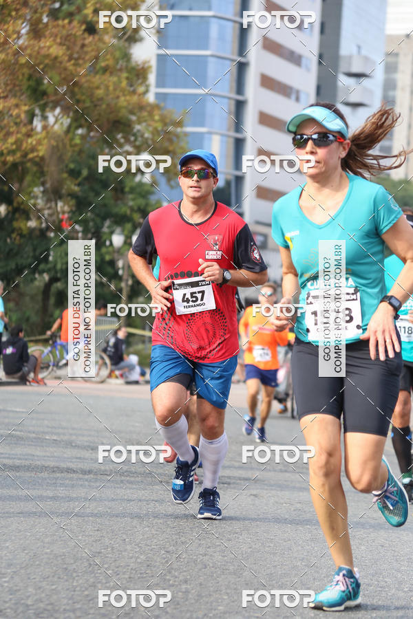 Buy your photos of the eventMeia Maratona Internacional de Curitiba 2018 on Fotop