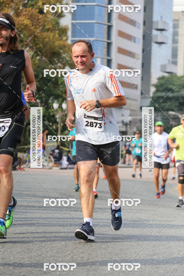 Buy your photos of the eventMeia Maratona Internacional de Curitiba 2018 on Fotop