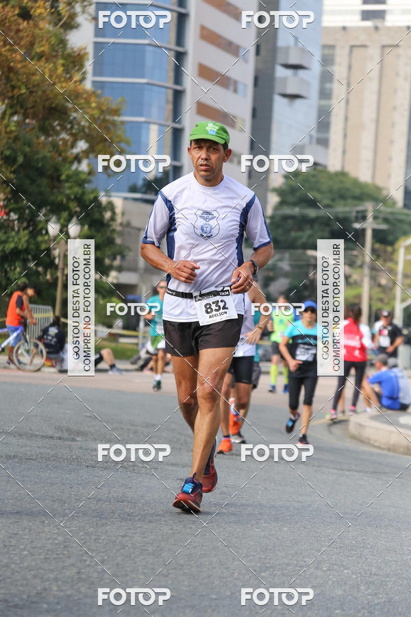 Buy your photos of the eventMeia Maratona Internacional de Curitiba 2018 on Fotop