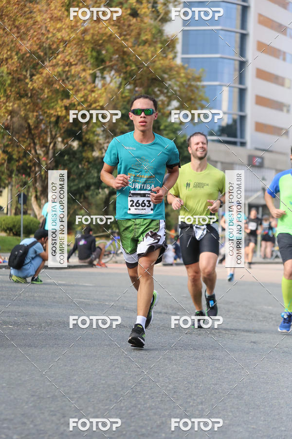Buy your photos of the eventMeia Maratona Internacional de Curitiba 2018 on Fotop