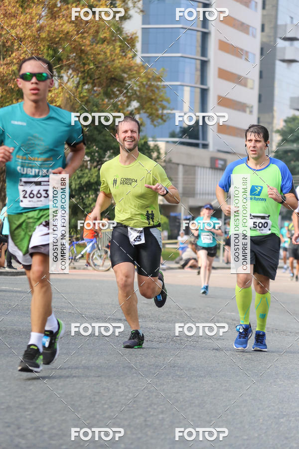 Buy your photos of the eventMeia Maratona Internacional de Curitiba 2018 on Fotop