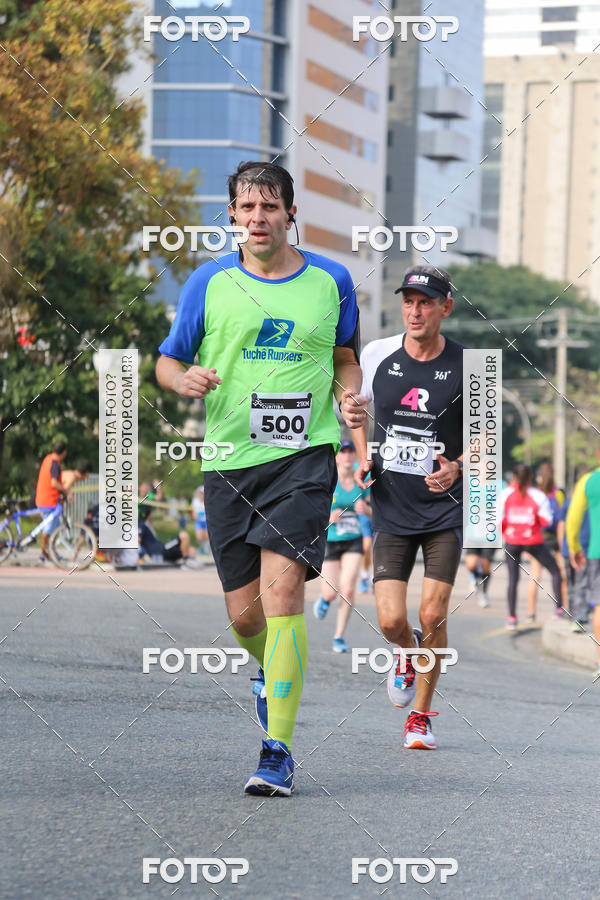 Buy your photos of the eventMeia Maratona Internacional de Curitiba 2018 on Fotop