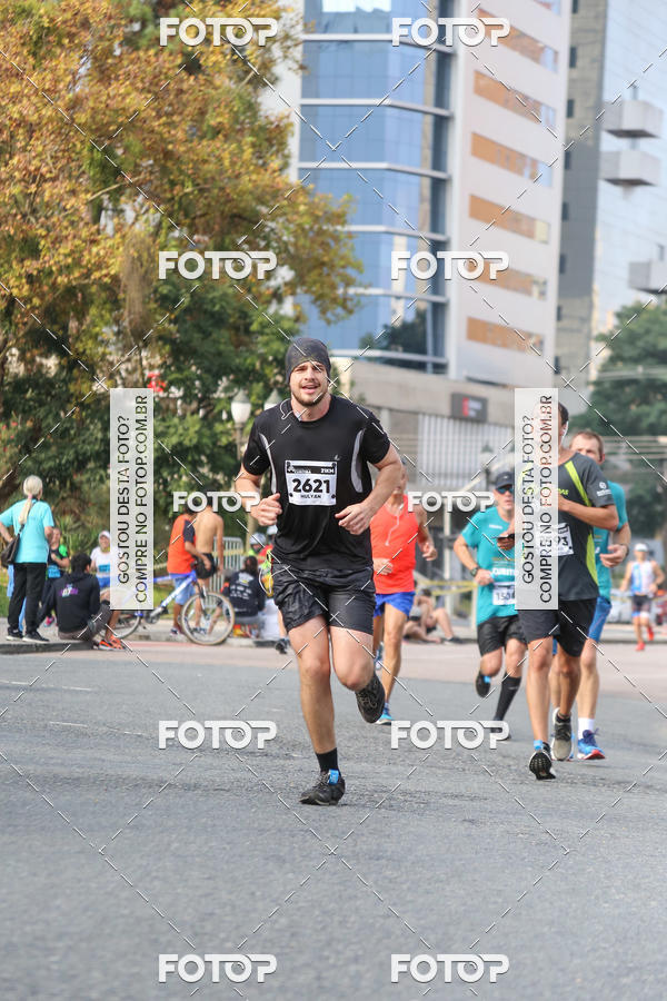 Buy your photos of the eventMeia Maratona Internacional de Curitiba 2018 on Fotop
