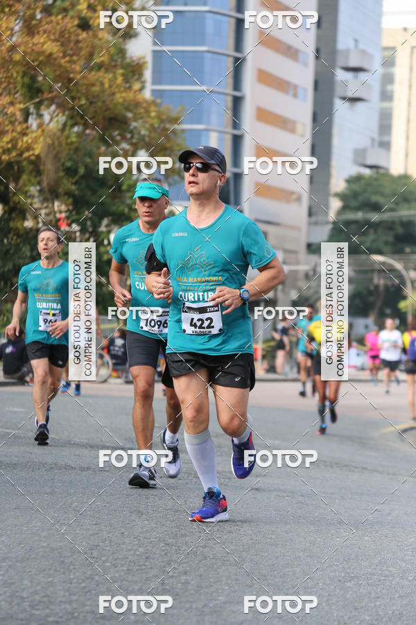 Buy your photos of the eventMeia Maratona Internacional de Curitiba 2018 on Fotop