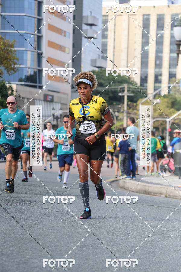 Buy your photos of the eventMeia Maratona Internacional de Curitiba 2018 on Fotop