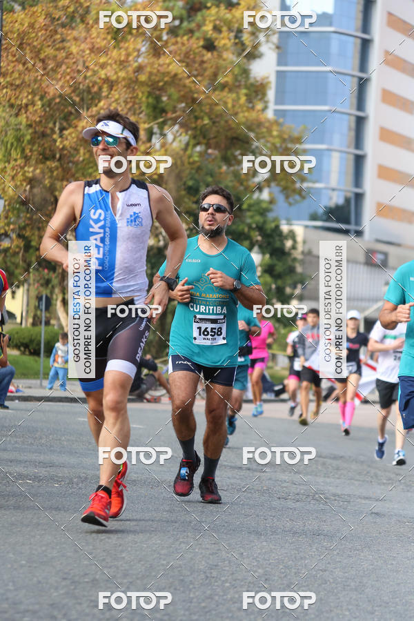 Buy your photos of the eventMeia Maratona Internacional de Curitiba 2018 on Fotop