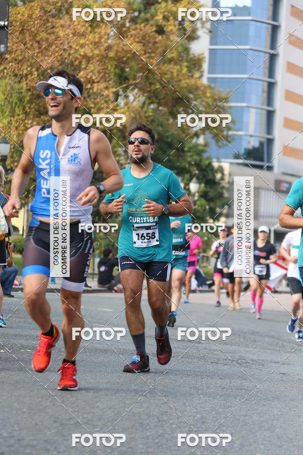 Buy your photos of the eventMeia Maratona Internacional de Curitiba 2018 on Fotop