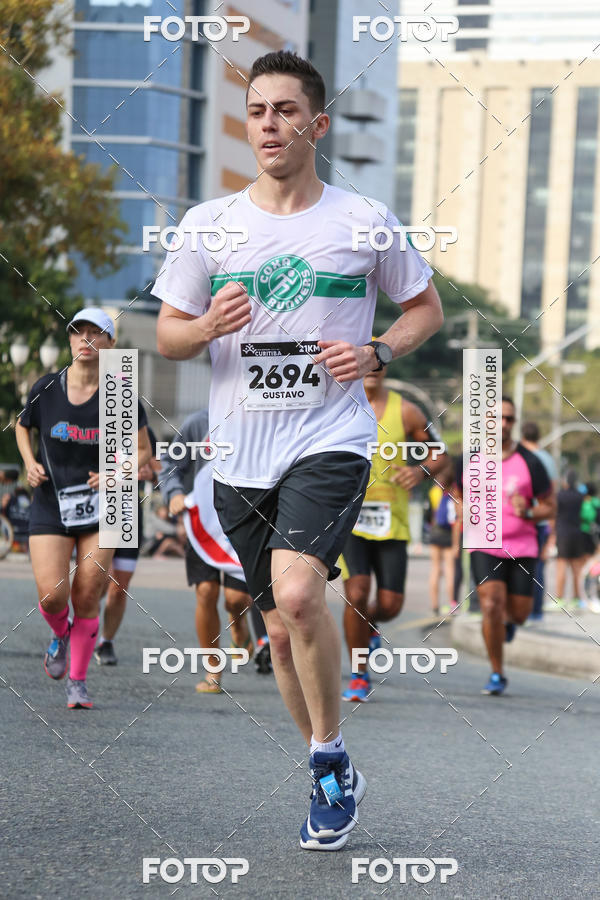 Buy your photos of the eventMeia Maratona Internacional de Curitiba 2018 on Fotop