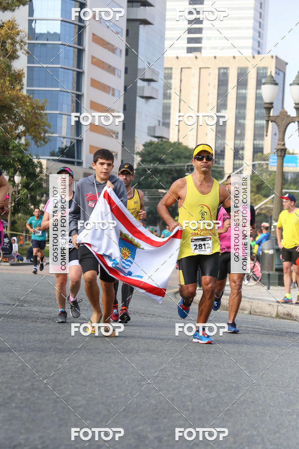 Buy your photos of the eventMeia Maratona Internacional de Curitiba 2018 on Fotop