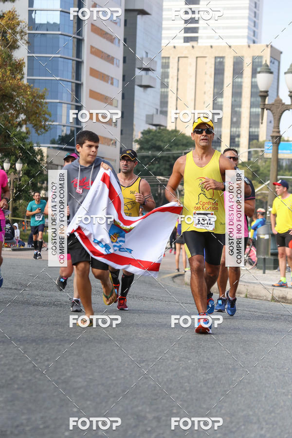 Buy your photos of the eventMeia Maratona Internacional de Curitiba 2018 on Fotop