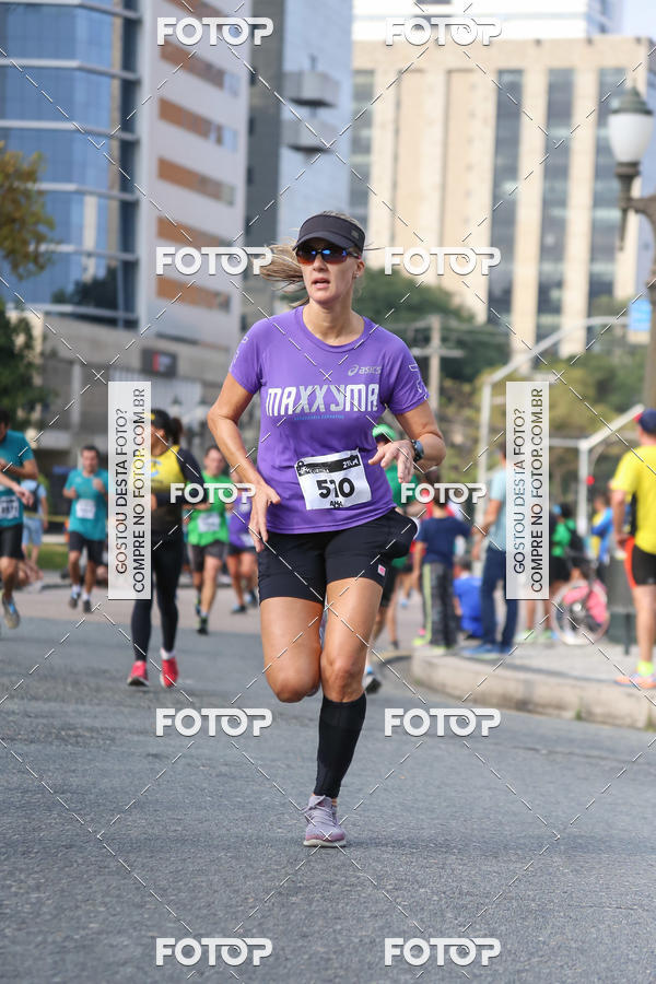 Buy your photos of the eventMeia Maratona Internacional de Curitiba 2018 on Fotop