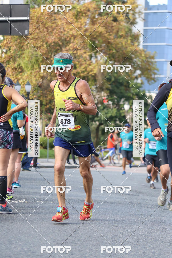 Buy your photos of the eventMeia Maratona Internacional de Curitiba 2018 on Fotop