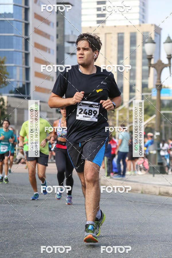 Buy your photos of the eventMeia Maratona Internacional de Curitiba 2018 on Fotop