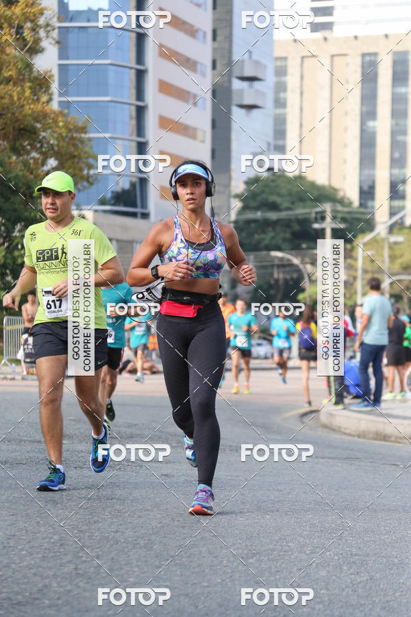 Buy your photos of the eventMeia Maratona Internacional de Curitiba 2018 on Fotop