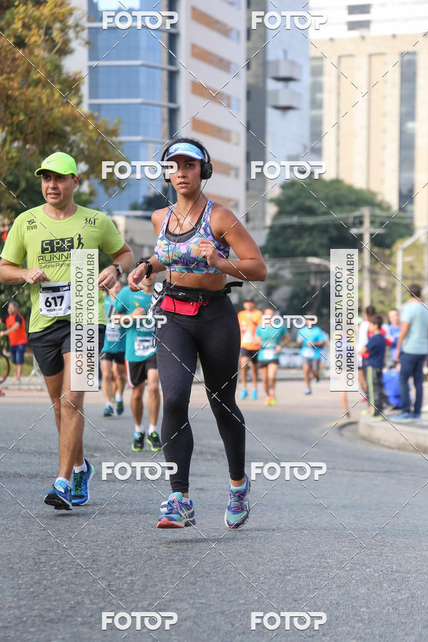 Buy your photos of the eventMeia Maratona Internacional de Curitiba 2018 on Fotop