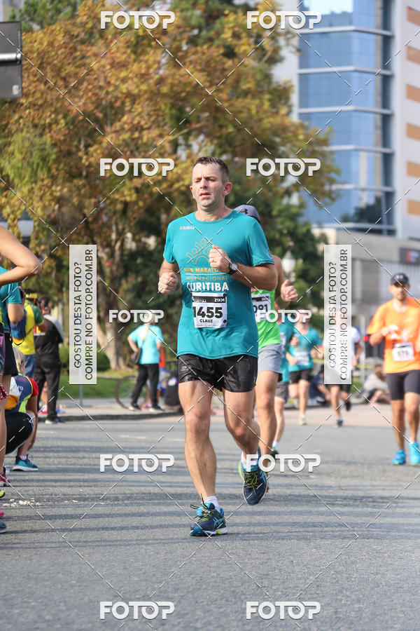 Buy your photos of the eventMeia Maratona Internacional de Curitiba 2018 on Fotop