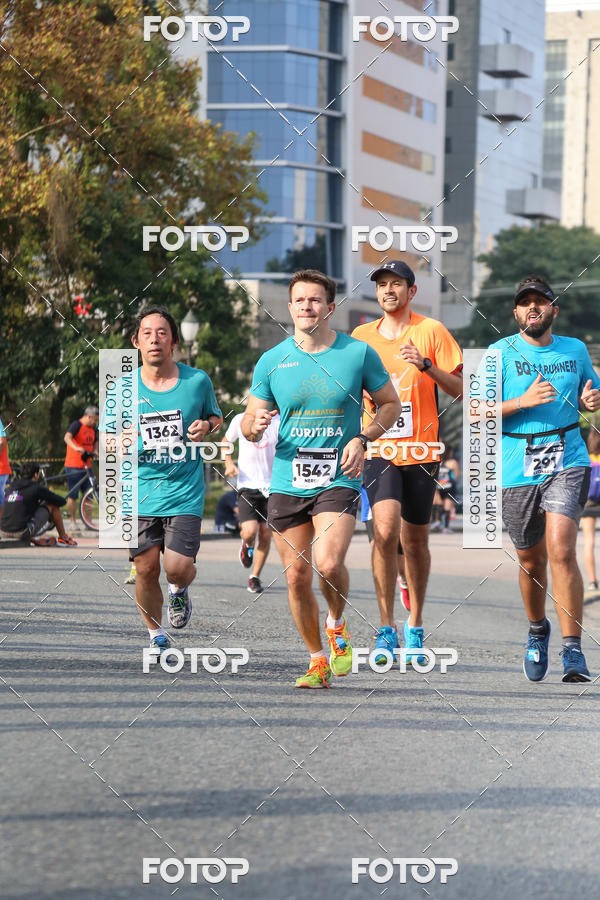 Buy your photos of the eventMeia Maratona Internacional de Curitiba 2018 on Fotop