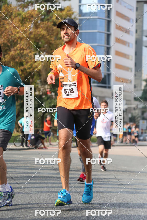 Buy your photos of the eventMeia Maratona Internacional de Curitiba 2018 on Fotop