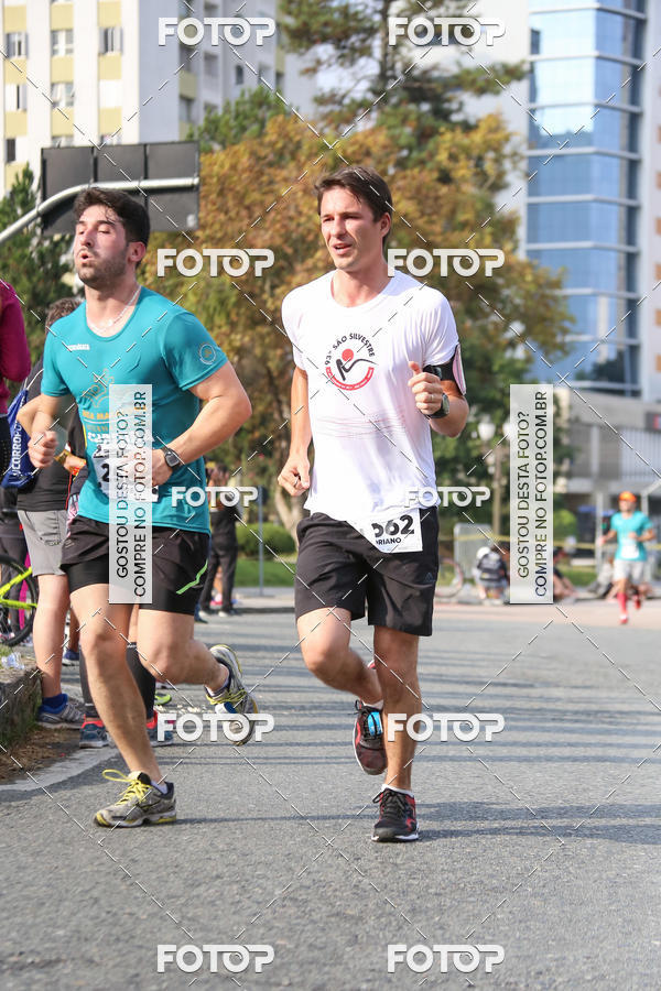Buy your photos of the eventMeia Maratona Internacional de Curitiba 2018 on Fotop