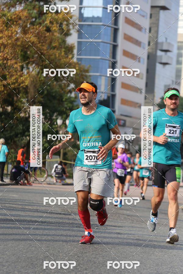 Buy your photos of the eventMeia Maratona Internacional de Curitiba 2018 on Fotop