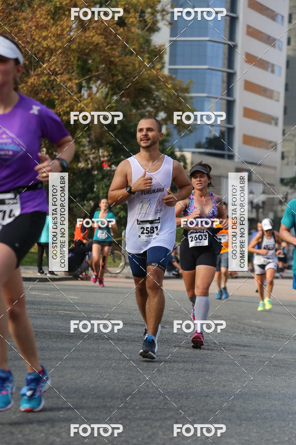 Buy your photos of the eventMeia Maratona Internacional de Curitiba 2018 on Fotop